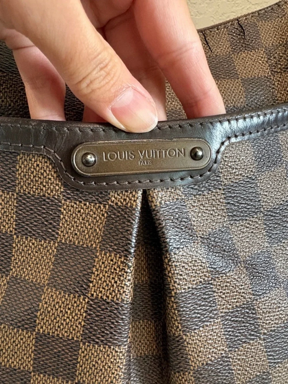 Louis Vuitton Damier Bloomsbury Shoulder Bag